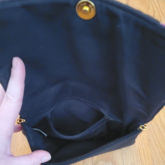 Chained Wallet - Picture 3 of 4